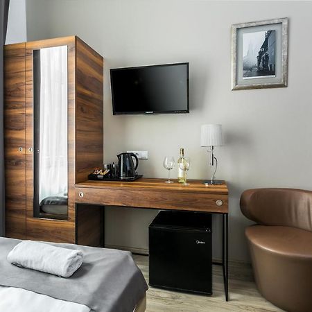 G12 Aparthotel Krasków Εξωτερικό φωτογραφία