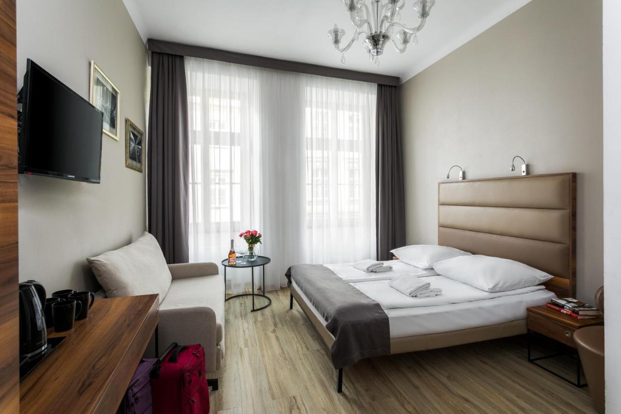 G12 Aparthotel Krasków Εξωτερικό φωτογραφία